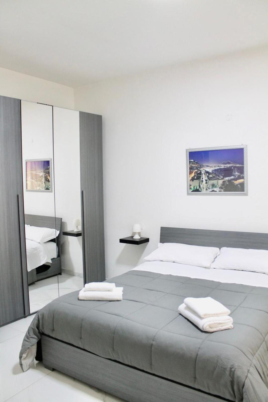 B&B Central Rooms 137 Neapol Zewnętrze zdjęcie